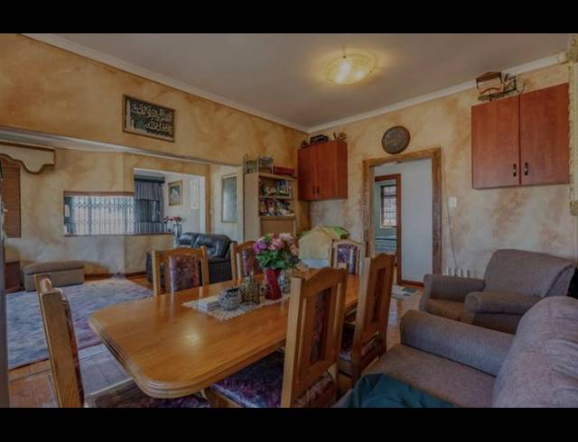 3 BEDROOM HOUSE FOR SALE IN SYDENHAM